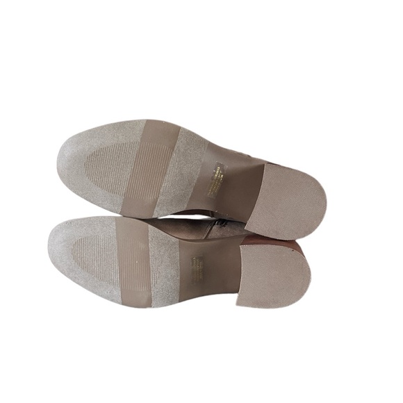 DV Dolce Vita Delilah Tailored Chelsea Booties - Picture 5 of 6